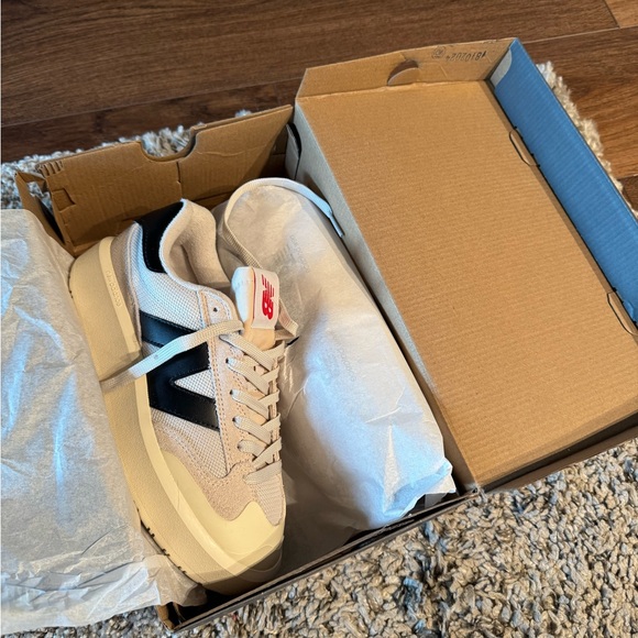 New Balance CT302 - Picture 2 of 2